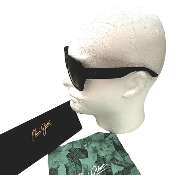 Maui Jim Two Steps STG Polarized Sunglasses Black Gloss/Neutral Grey